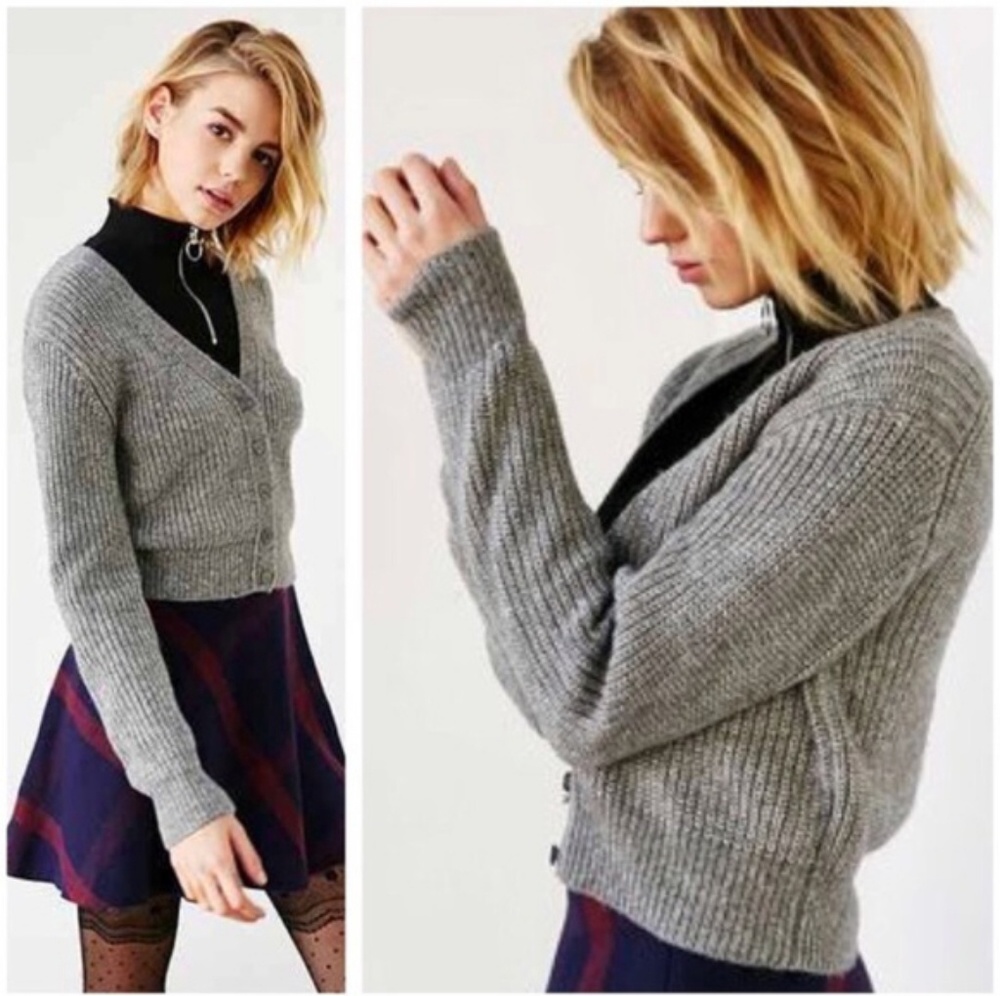 Kimchi Blue Gray Knitted Cropped Cardigan